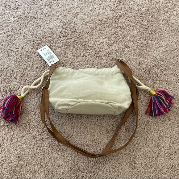 dELiA*S Canvas Crossbody Handbag With Mirror Embroidery Zippered Bags - Picture 4 of 5